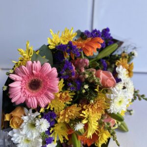 Florist Choice - Variety of Mix Flowers available on the day